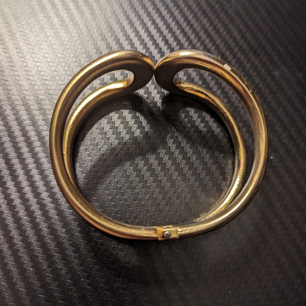 Gold Tone Bangle - Picture 6 of 6